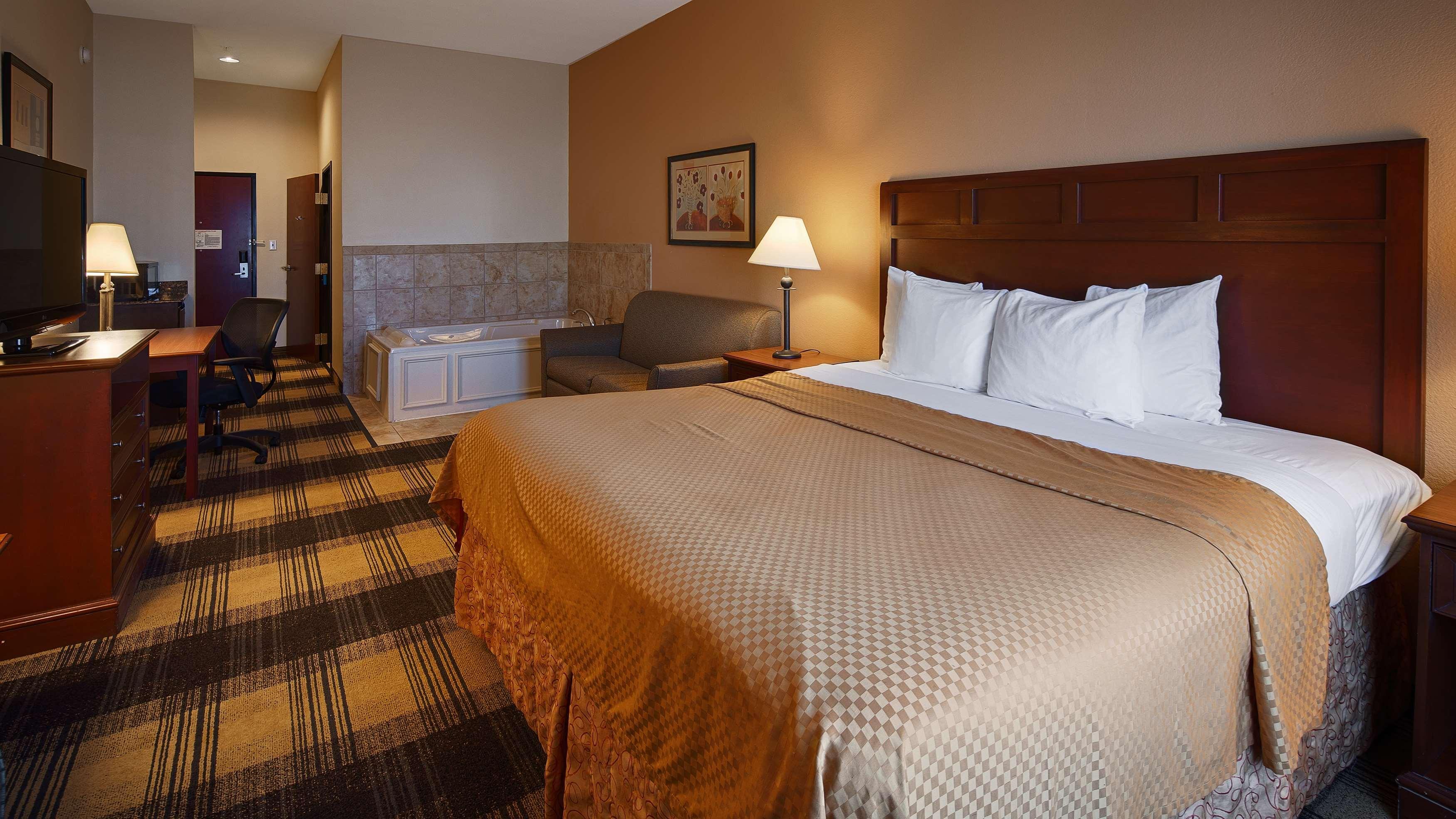 Western & Hotel